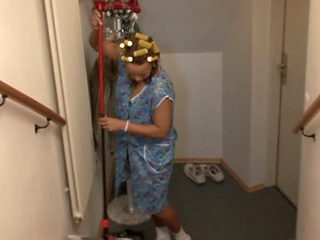 hausfrauen housewife german