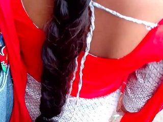 Tamil young  girl hot  view in bus stop (part 6)