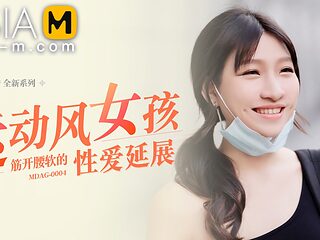 Model Media Street-Sports Style Girl MDAG-0004/ 麻豆星探 - ModelMediaAsia