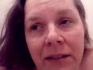 Cumslut tells a story