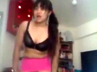 Indo Maid Sri Utami Sexy Dance 10