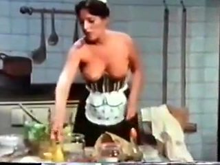 Classic Vintage Retro - Patricia Rhomberg Clip - Venus in Seide