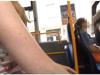 Subes Teenymadchen Fangt Im Bus An Meinen Schwanz Zu Lutschen