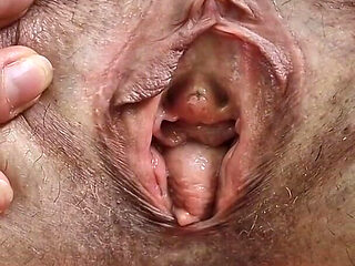 Risky Outdoor Nude Showing My Pussy