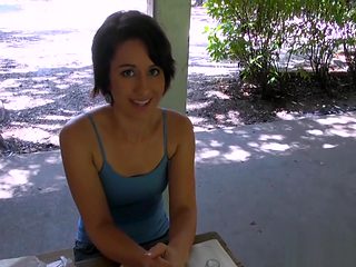 Bright orgasms delivered to a hottie