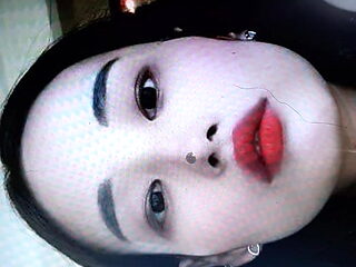 korean slut Yezi cock reaction