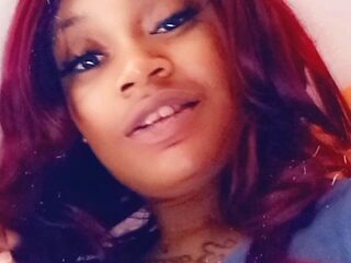 Devenir devour ! Deesy Pooh. Join me in the shower. Mwauh