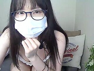 Erotic live chat with cute beautiful girl