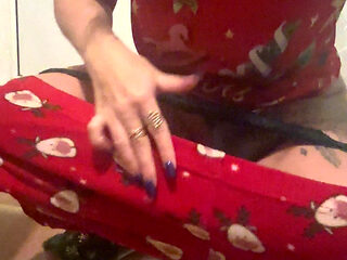 I Do a Squirt Right in the Kitchen Near the Stove and I'm Excited and My Pussy Juice Is Everywhere