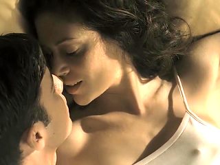 Alyssa Milano & Lauren Lee Smith in 'Pathology' (2008)