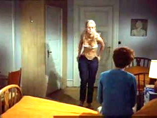 Uden En Traevl Lesbo Scene