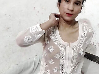 X videos dikha kar step sister ko paise dekar jabar dasti pela