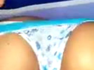 Latina gritando ai papito