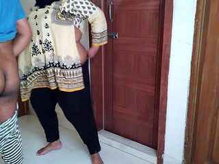 Gujarati sexy aunty fucking the bra seller inside the house!