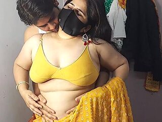 Desi Bhabhi Ki Jamkar Gaand Mari In Hindi Audio