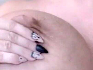 Claudia Marie squirting milk & bouncing