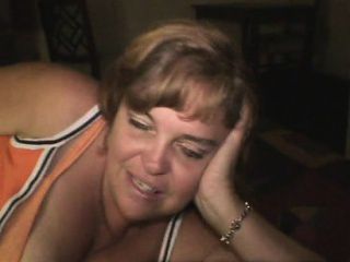 Curvy blonde hooker shares her wild stories and gives a nice blowjob