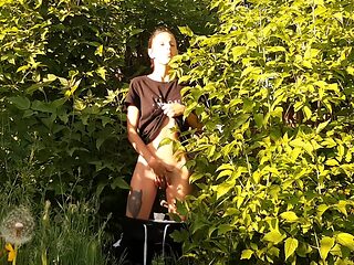 Candy S - Risky Public Female Masturbation In Nature - Lesbian