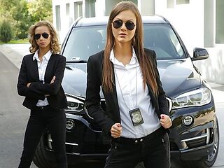 Two sexy Chicks entertain one guy a Threesome...