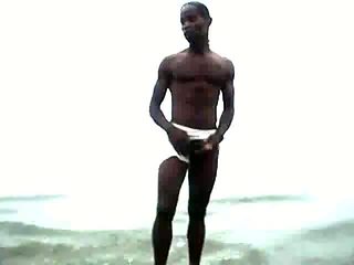 Showing off and cumming on the beach