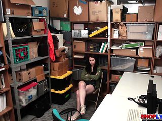 Amateur thief Jennifer Jacobs punished for sex