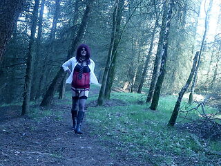 Rubbing my sissy clit outside on a path in the woods