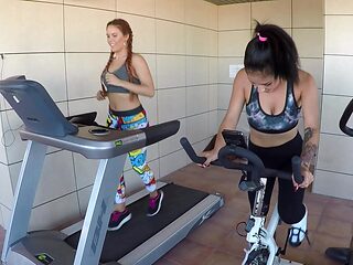 Natural tits bounce while being fucked in missionary position