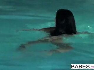 Elegant Anal - Anissa Kate et Matt Ice - Grind Up On Me