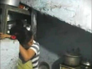 Desi Aunty in Kichan