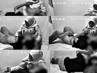 Malaysian High School Girl in Hijab Gives Handjob in Classroom - Amateur Teen with Big Tits