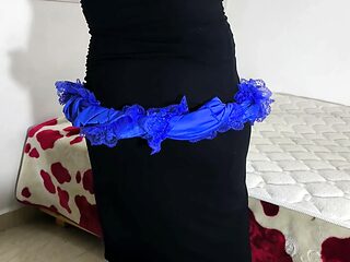 Arabic beauty with big ebony ass dances and strips