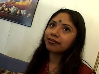 Indian bitch banged by two cock