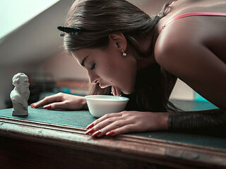 SANKTOR 056 - TATTOOED TEEN IN THE BATH WITH MILK