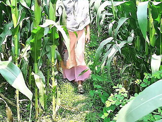 Desi Village Girl First Time Anal Try - Outdoor Fucking in HD