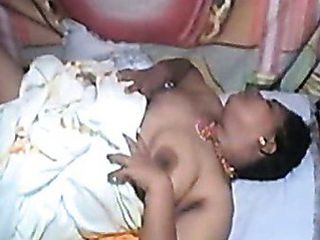 Tamil Mallu Aunty Traditional
