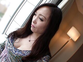 H055G04 Ferromon celebrity mature woman whose eros oozes out!