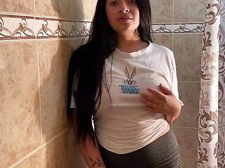 My little neighbor is a very easy slut ! That's how I convinced her!