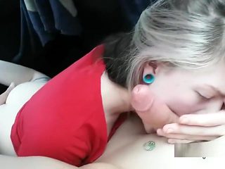 Tinder Blowjob In My Car