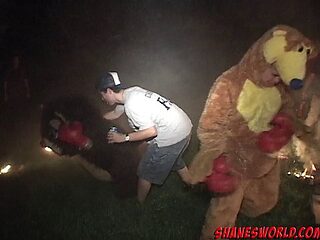 Hush Pass featuring Elizabeth Del Mar and Faith Grant's kissing movie