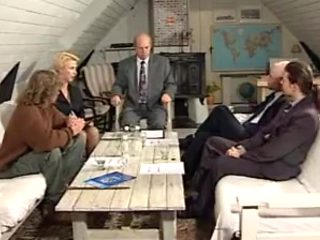 Dp office short hair flicka