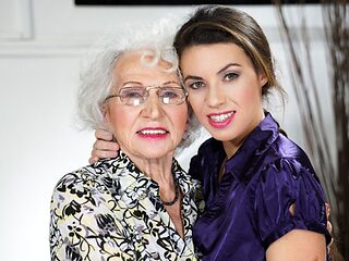 Norma B & Tiffany Doll in Retirement Gift, Scene #01 - 21Sextreme