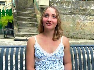 Sya, 33 years old, beautician in Besançon! - Jacquie et Michel TV