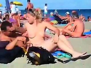 Swinger am Strand
