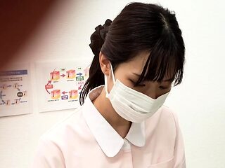 【再販】【看護師パンチラ】はみ出しハプニ