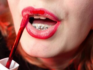 Arya Granders Red Lipstick Fur ASMR