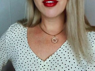 SugarNadya went to a swinger party and shared her experience