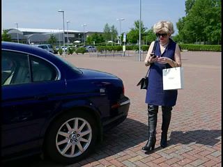 Milf in thigh boots public car park blowjob