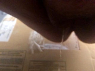 BBW slow mo piss on carpet 