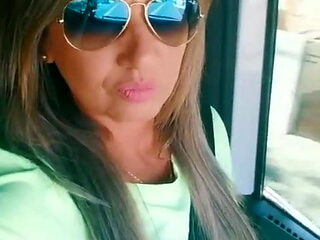 Mama ensinou dirijir  e mete tambem  