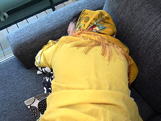 Homemade Sex with Big Ass Muslim Arab Stepmom in Hijab
